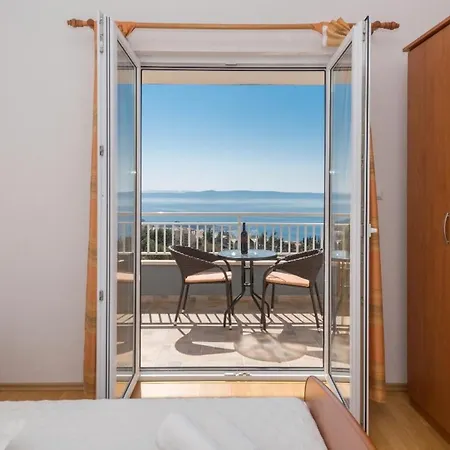 Violeta With Amazing Seaview